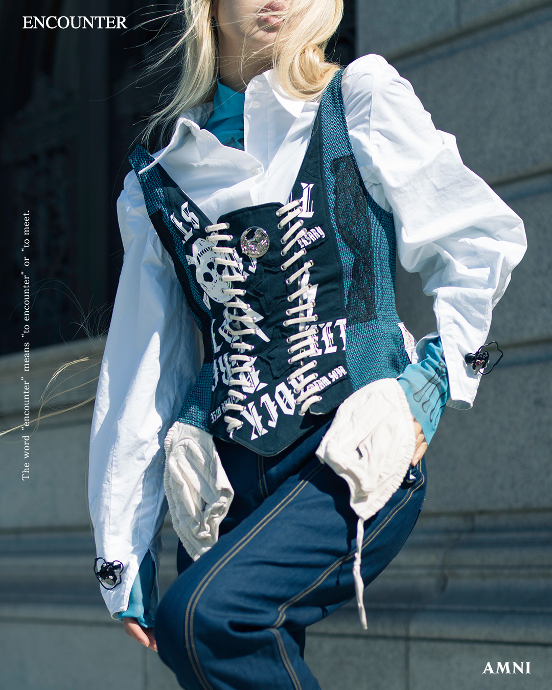 Chemise à épaules carrées