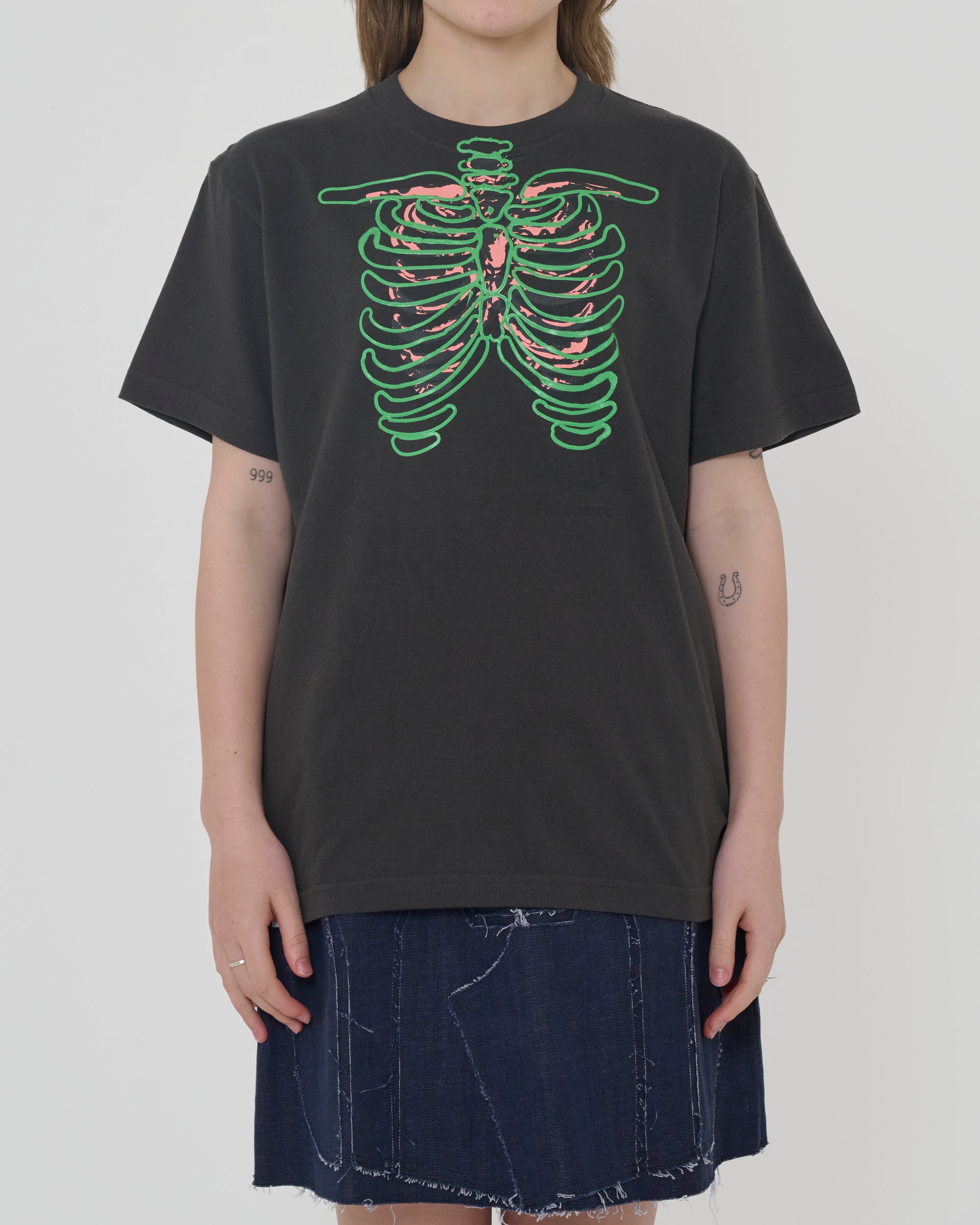 T-shirt squelette / Gris charbon × Vert clair