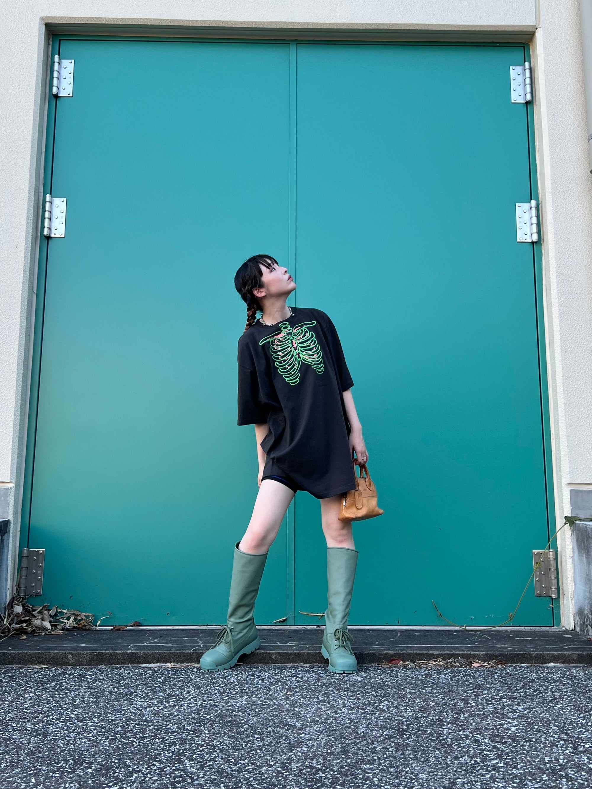 T-shirt squelette / Gris charbon × Vert clair