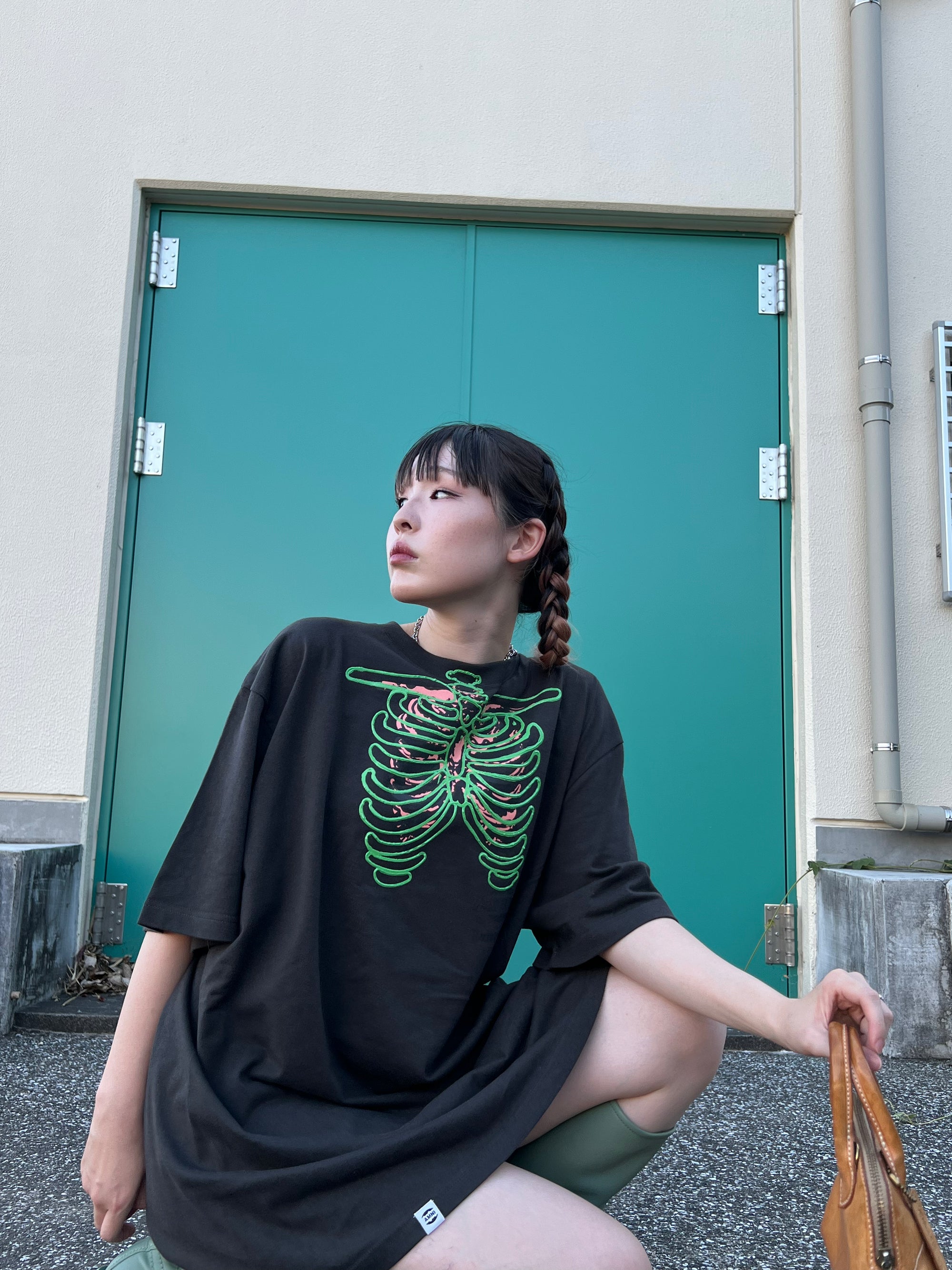 T-shirt squelette / Gris charbon × Vert clair