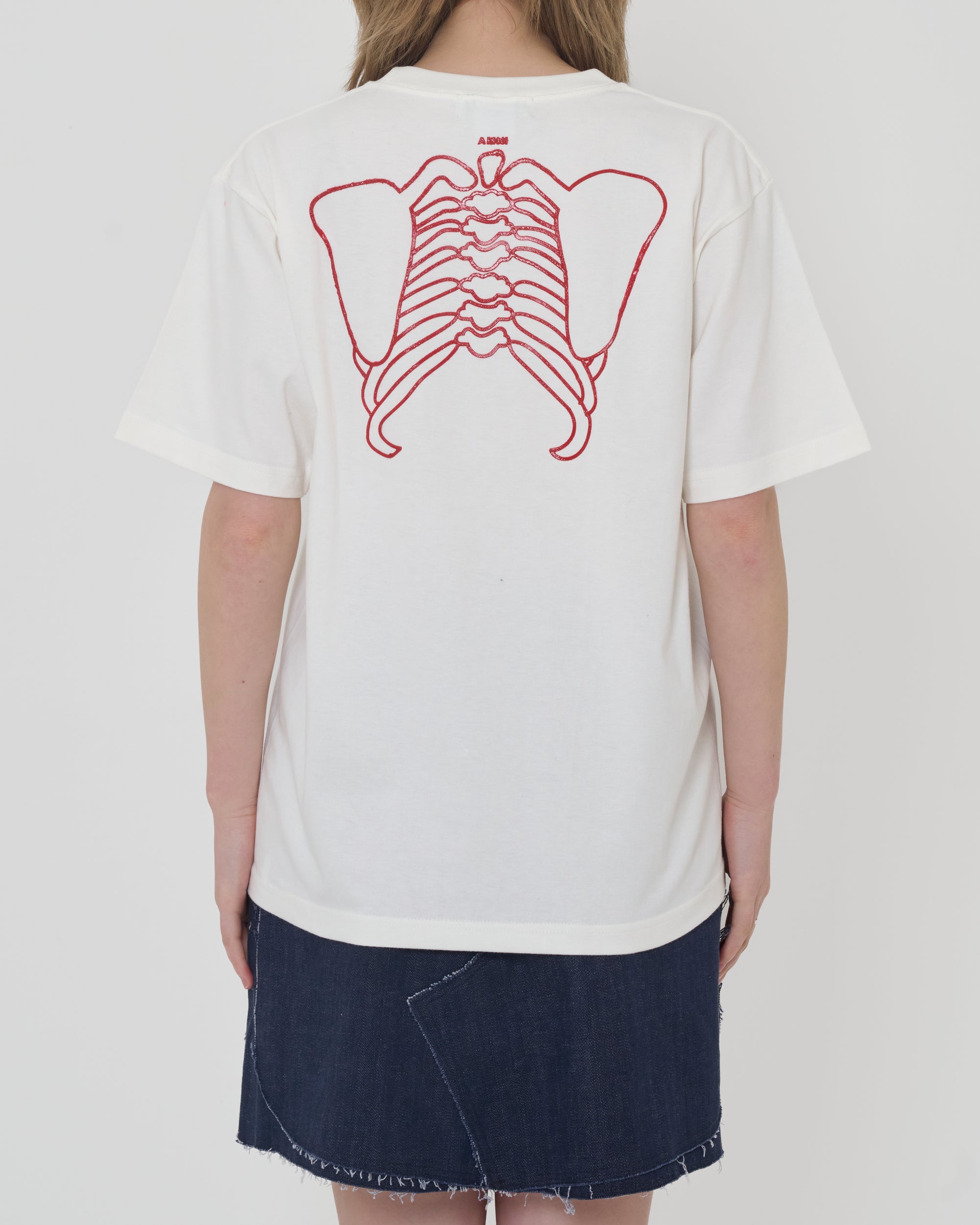 T-shirt / White × Red