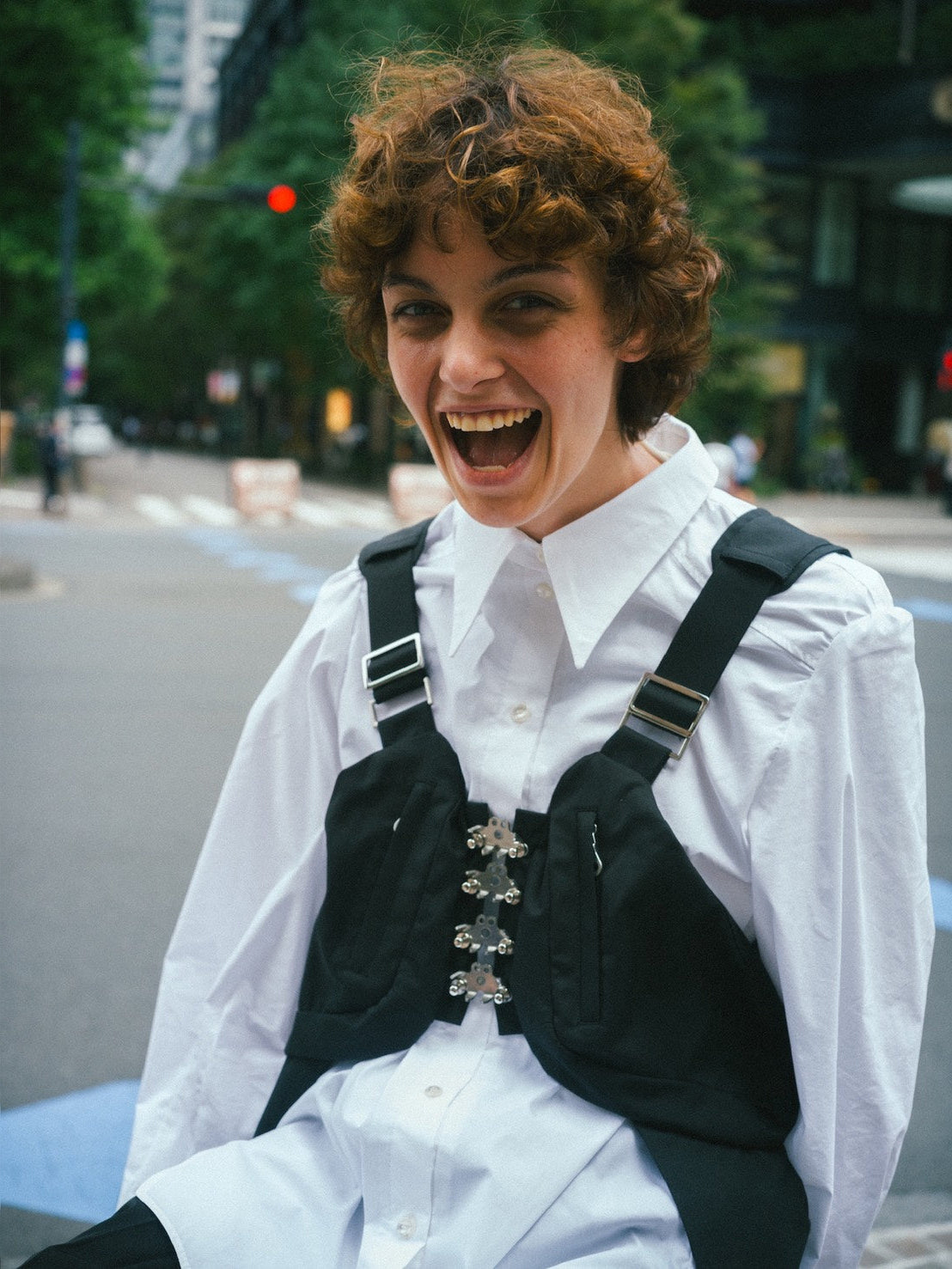 Square shoulder shirt